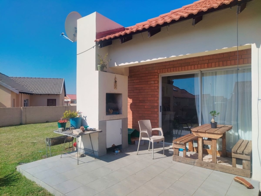3 Bedroom Property for Sale in Waterkloof Hill Estate North West